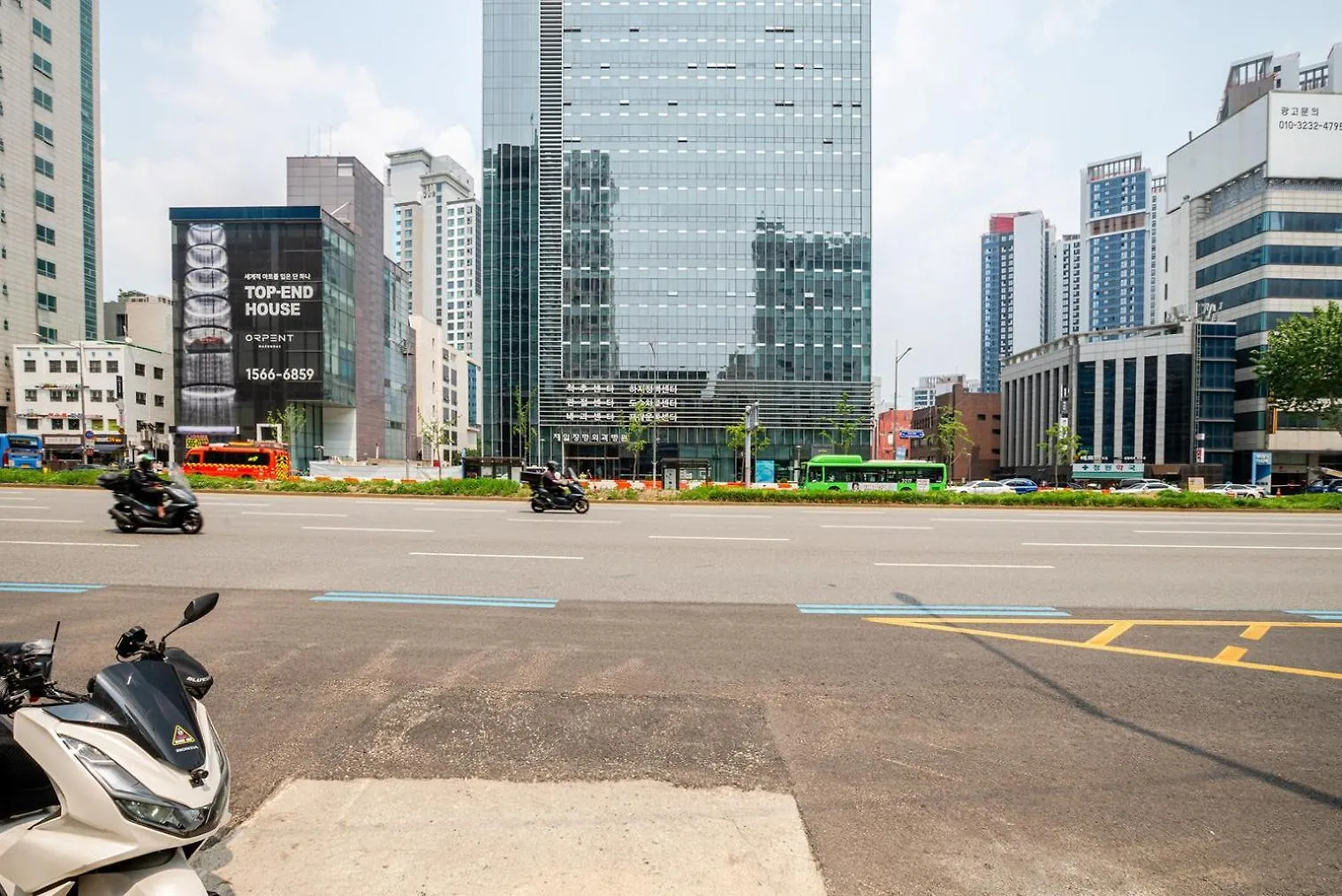 Blueground Cheongdam View Nr Hangang Park Sel-34 سيول شقة