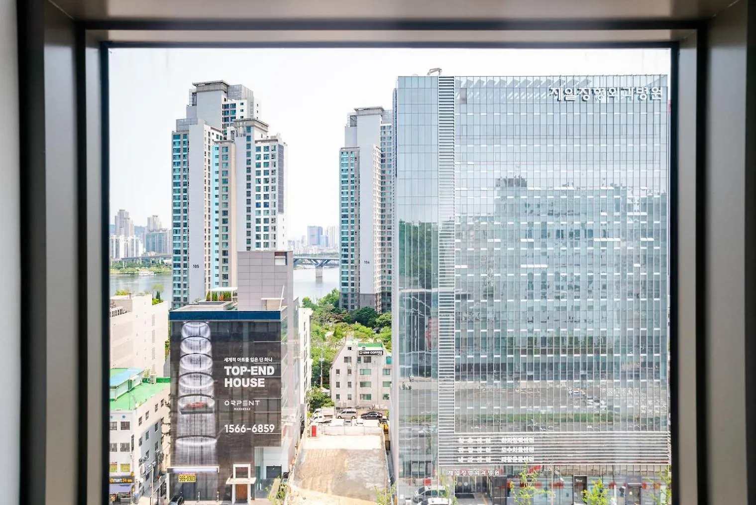 Blueground Cheongdam View Nr Hangang Park Sel-34 سيول